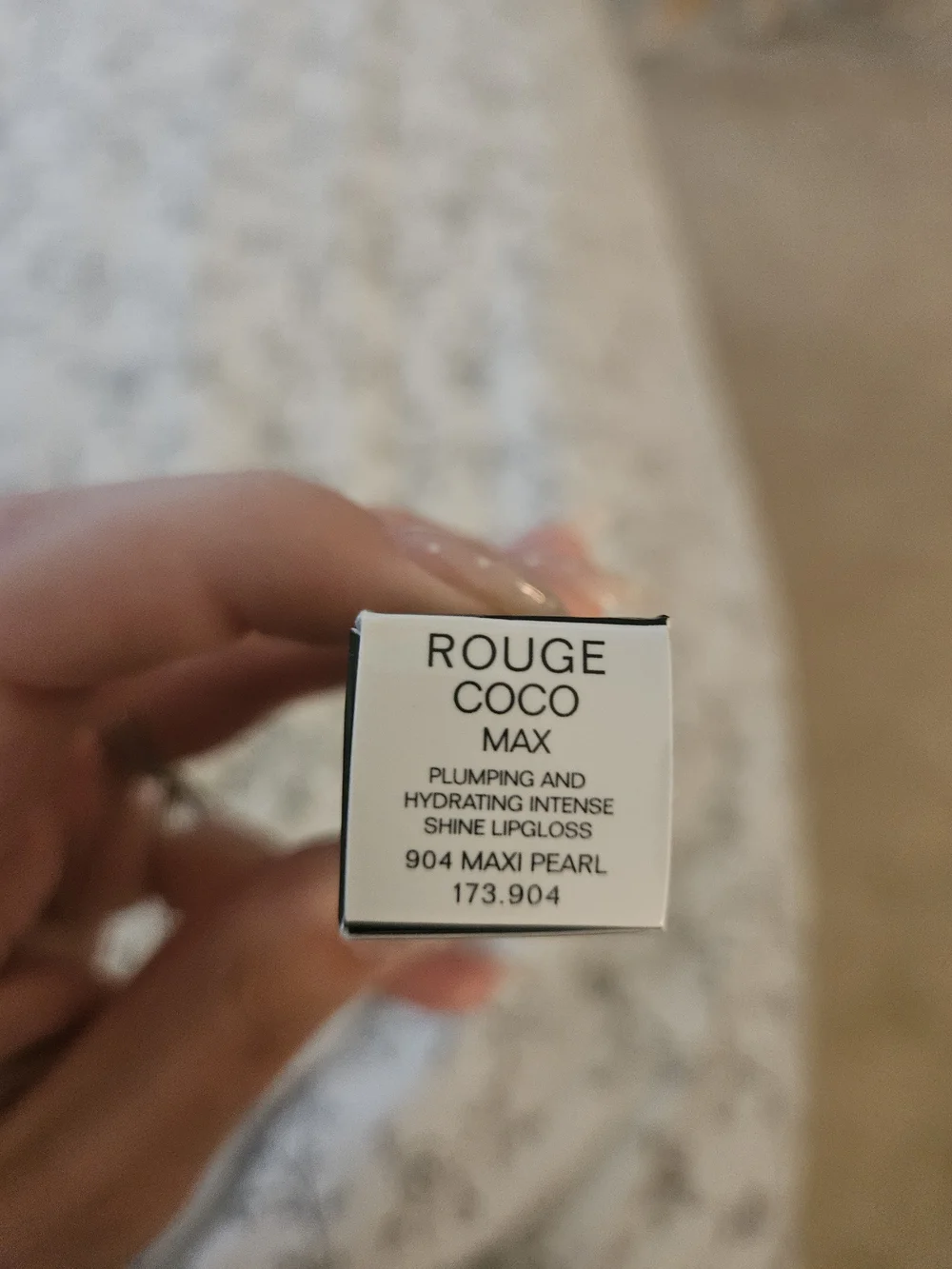 CHANEL Rouge Coco Gloss Maxi Pearl 904 - Pearl Beige Shimmer